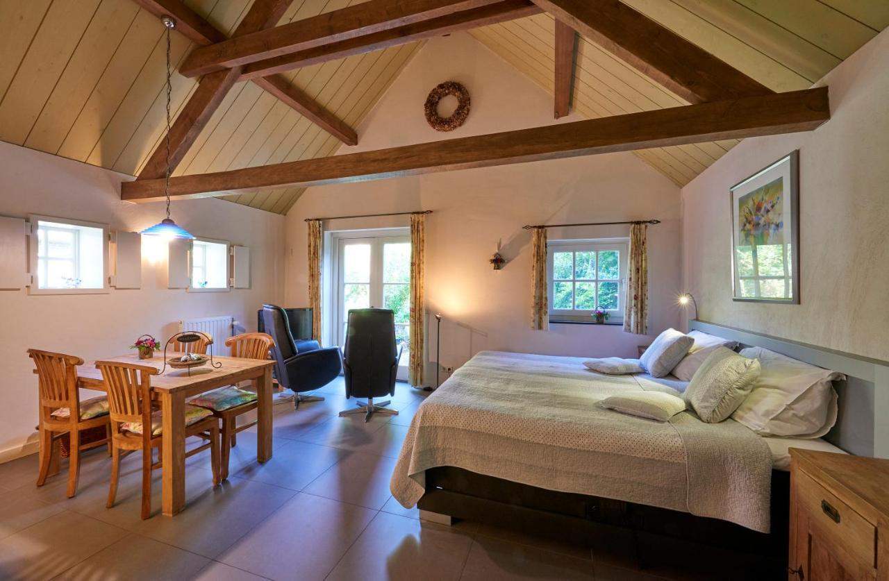 Huys En Hoff Aen Den Haspel Bed & Breakfast Oirschot Exterior photo